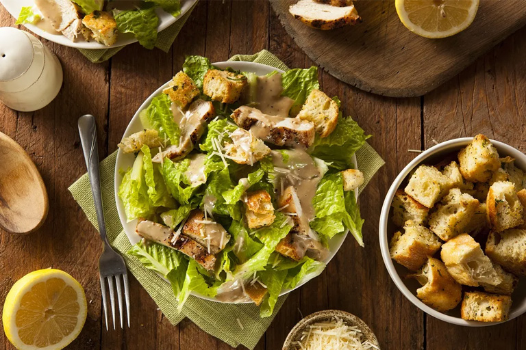 طرز تهیه سس سالاد سزار