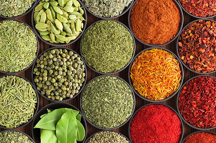 پرطرفدارترین ادویه های کیلویی در بازار ایران